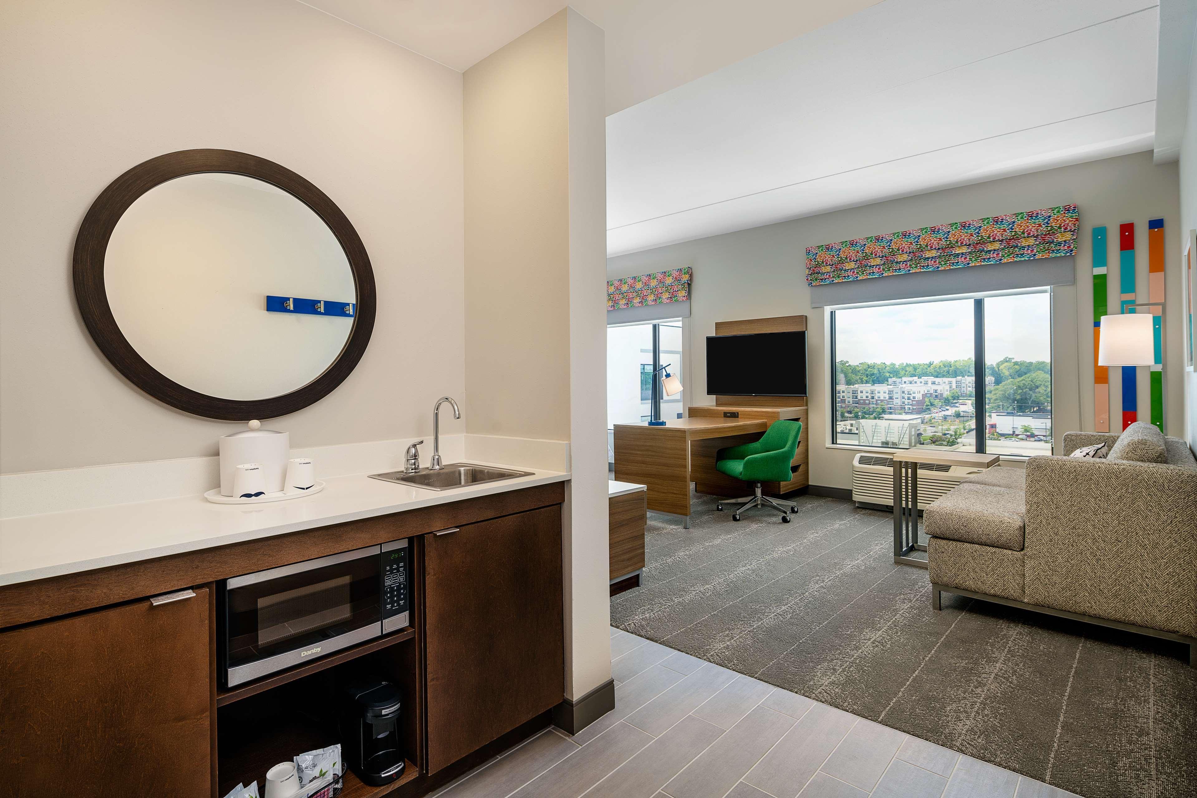 Hampton Inn & Suites Raleigh Midtown, Nc Exterior foto